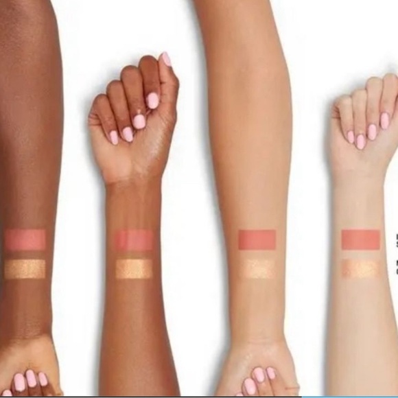 KARDASHIAN KYLE COSMETICS BLUSH HIGHLIGHTER PALLETTE UNOPENED - Picture 4 of 4